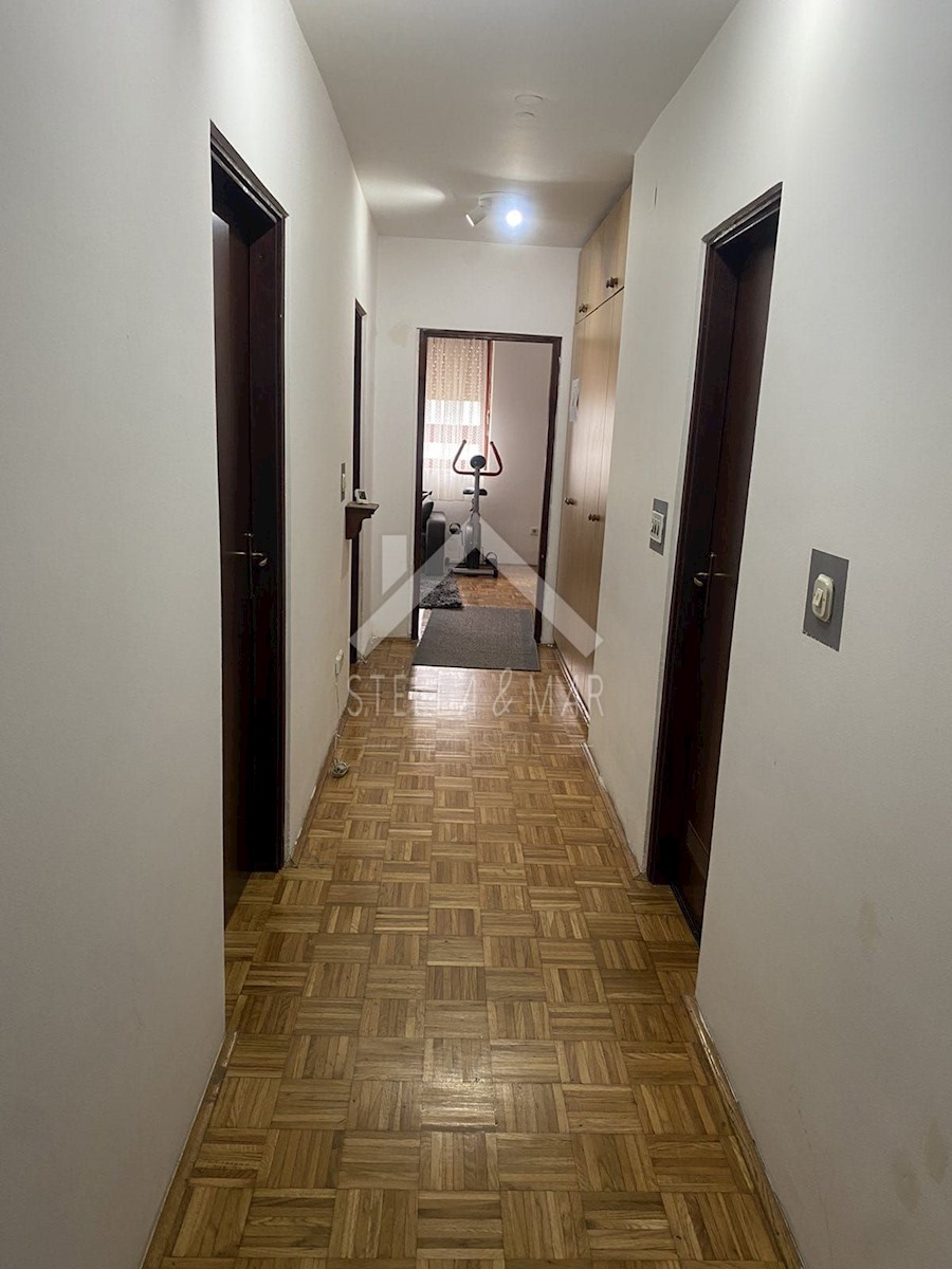 Appartement À vendre - LIČKO-SENJSKA DONJI LAPAC