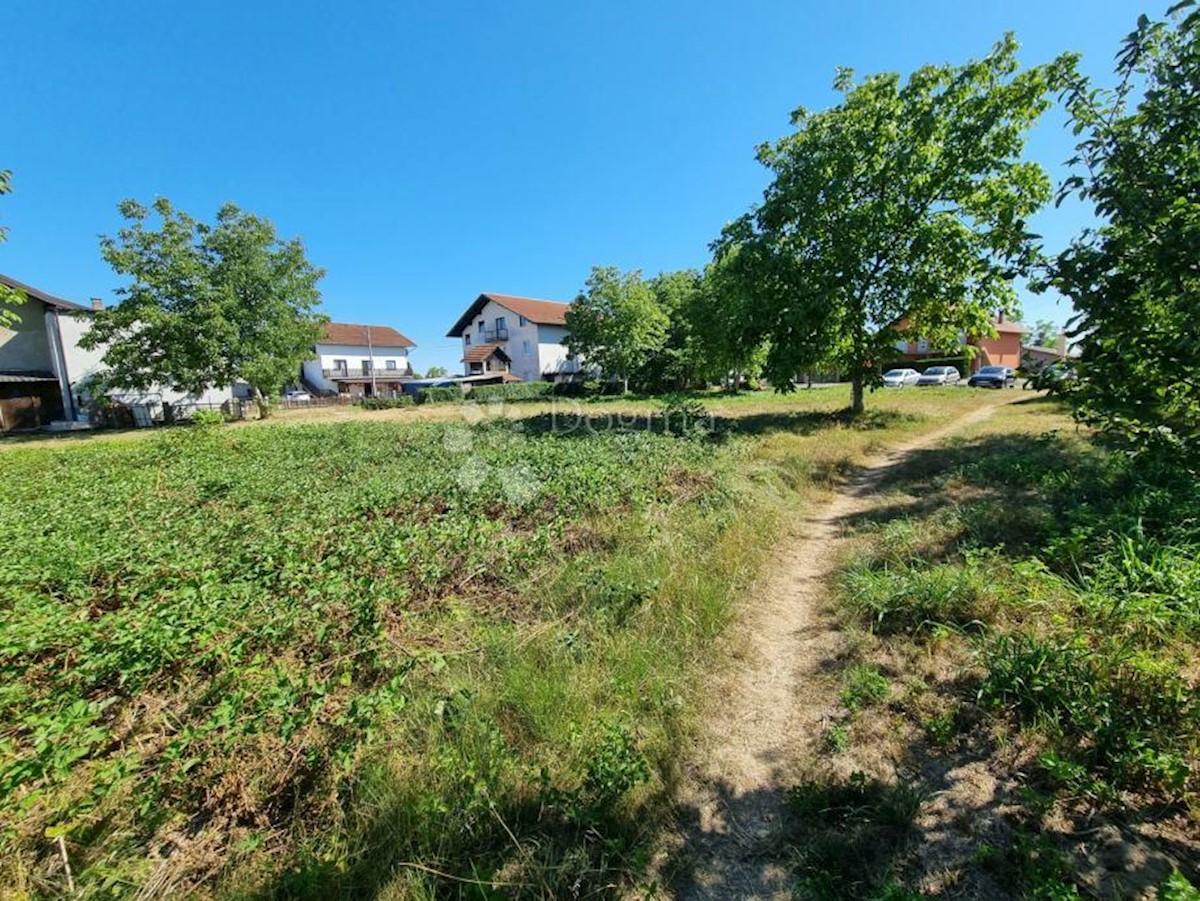 Działka Na sprzedaż - GRAD ZAGREB ZAGREB