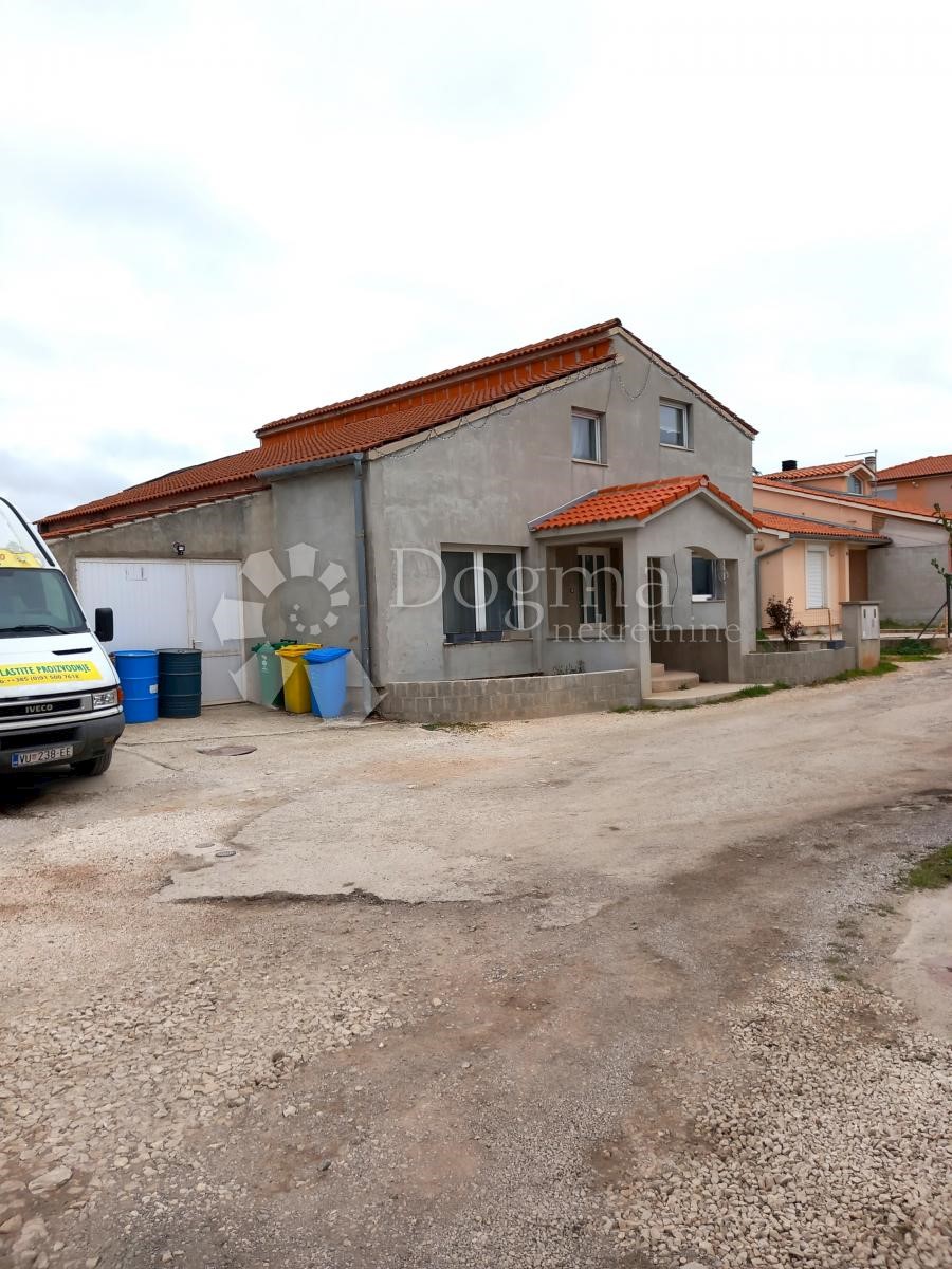 Maison À vendre - Istarska Pula - foto 1/6