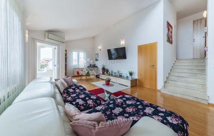 Appartement à vendre 86 m² – Pula