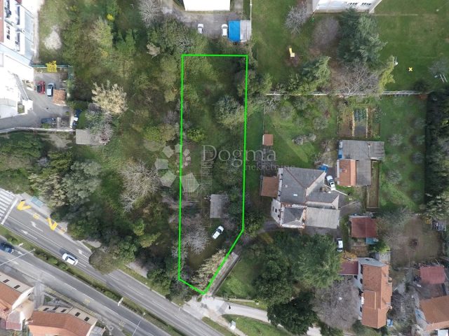 Parcela na predaj 935 m² – Pula