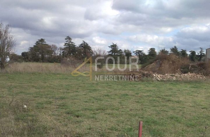 Grundstück zu verkaufen 637 m² – Pula