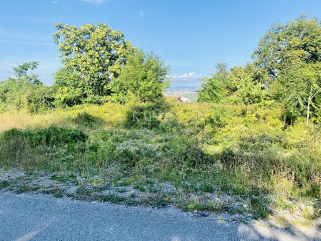 Terreno in vendita 800 m² – Pobri