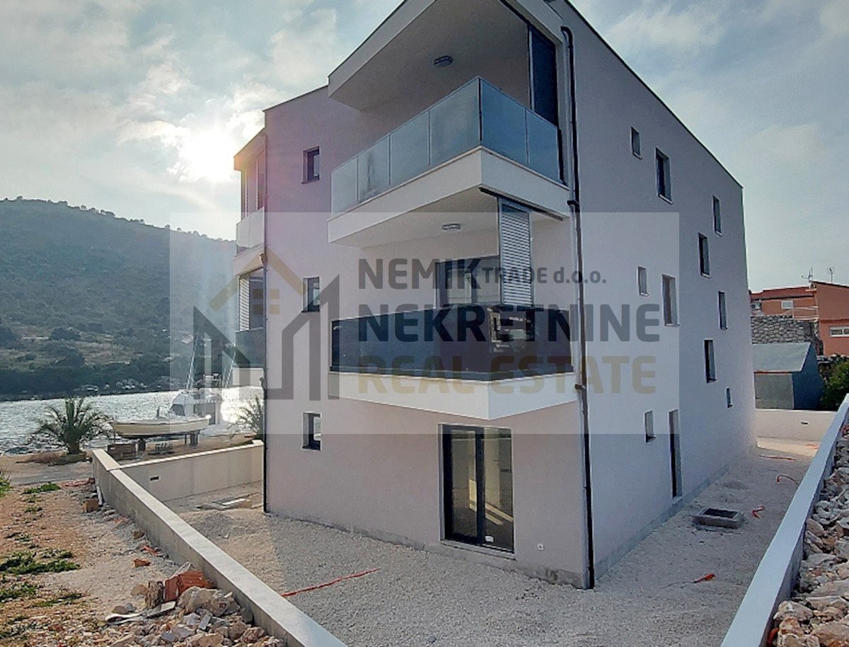 Apartment Zu verkaufen - ŠIBENSKO-KNINSKA ROGOZNICA