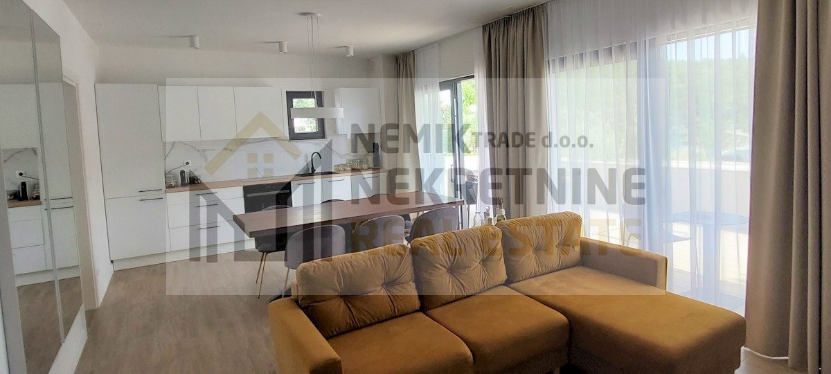 Apartment Zu verkaufen - ŠIBENSKO-KNINSKA ROGOZNICA