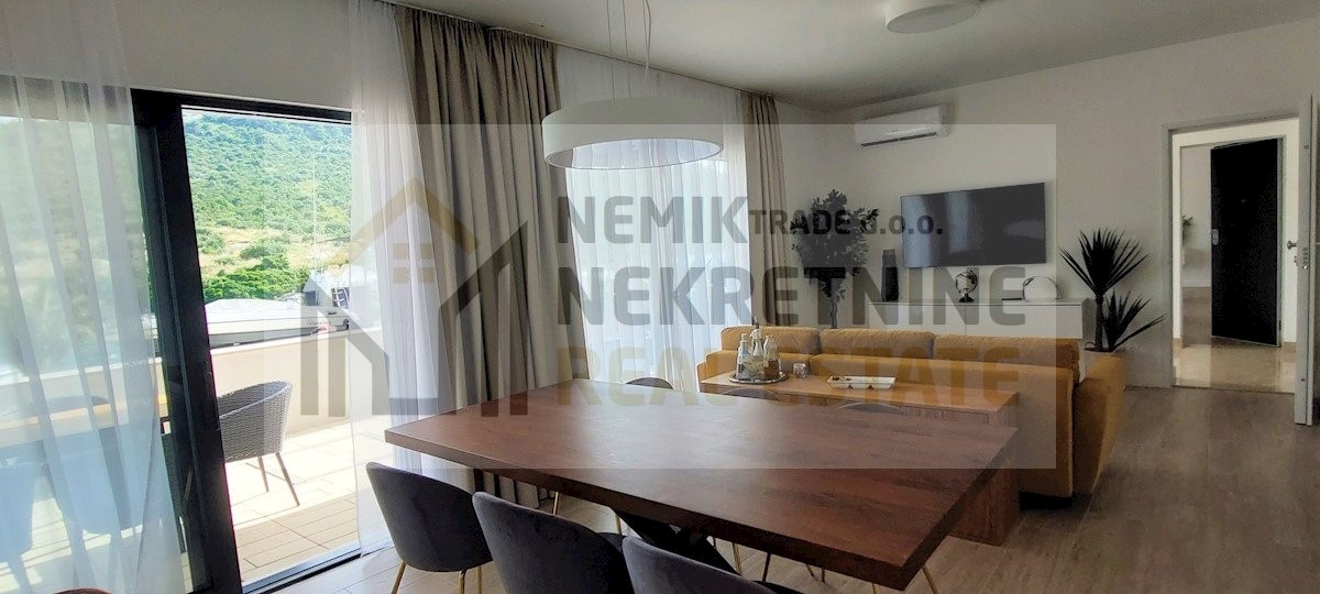 Apartma Na predaj - ŠIBENSKO-KNINSKA ROGOZNICA