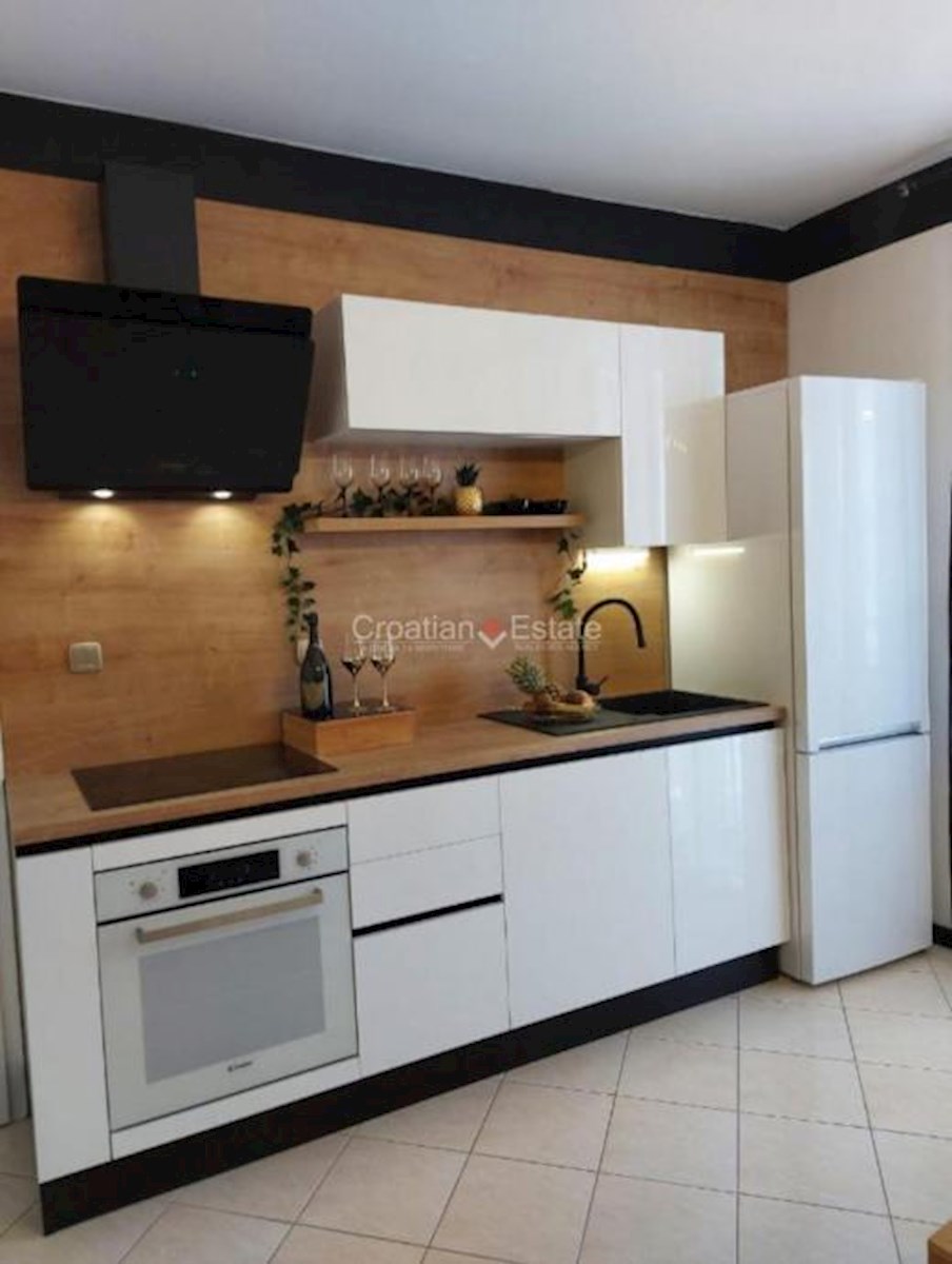 Apartment Zu verkaufen - SPLITSKO-DALMATINSKA SPLIT