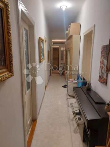 Mieszkanie Na sprzedaż - Primorsko-goranska Rijeka - foto 2/8
