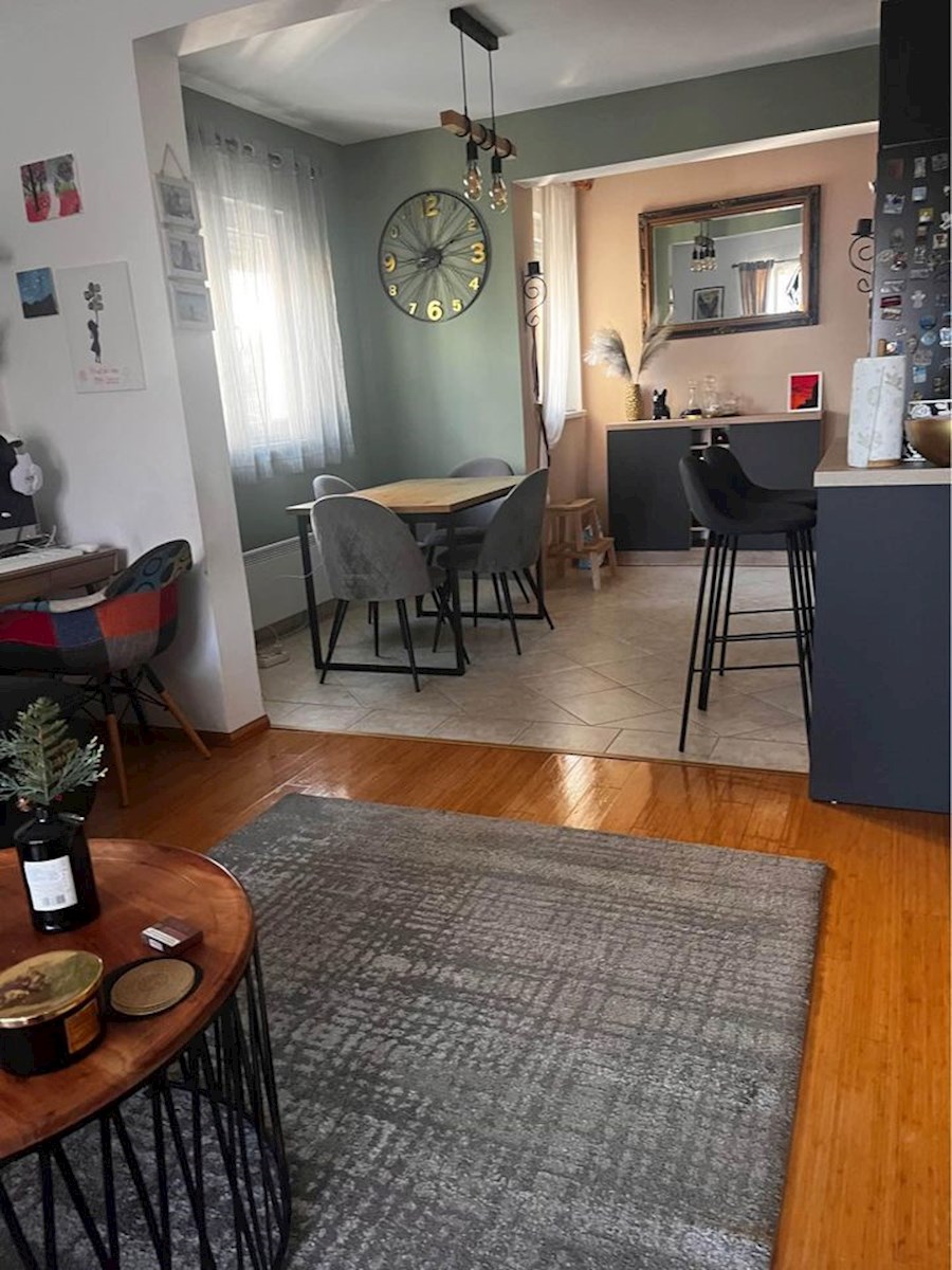 Apartma Na predaj - SPLITSKO-DALMATINSKA MAKARSKA