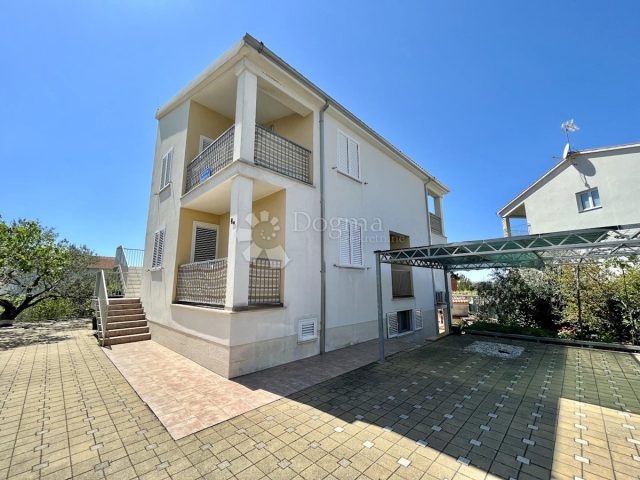 Kuća Na prodaju - šibensko-kninska šibenik - foto 2/26