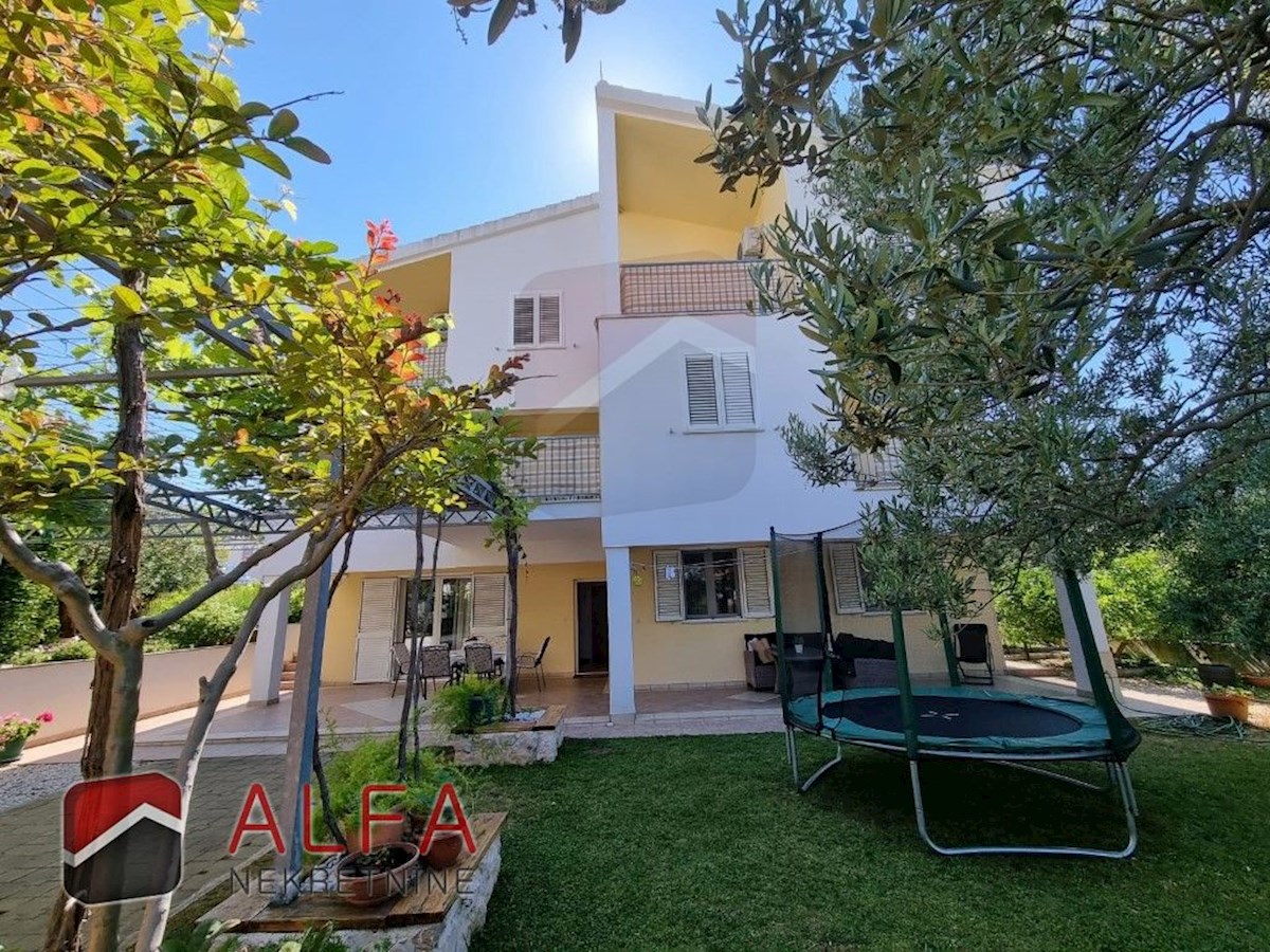 House For sale - ŠIBENSKO-KNINSKA ŠIBENIK