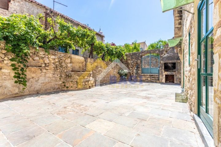 Kuća Na prodaju - šibensko-kninska šibenik - foto 3/20