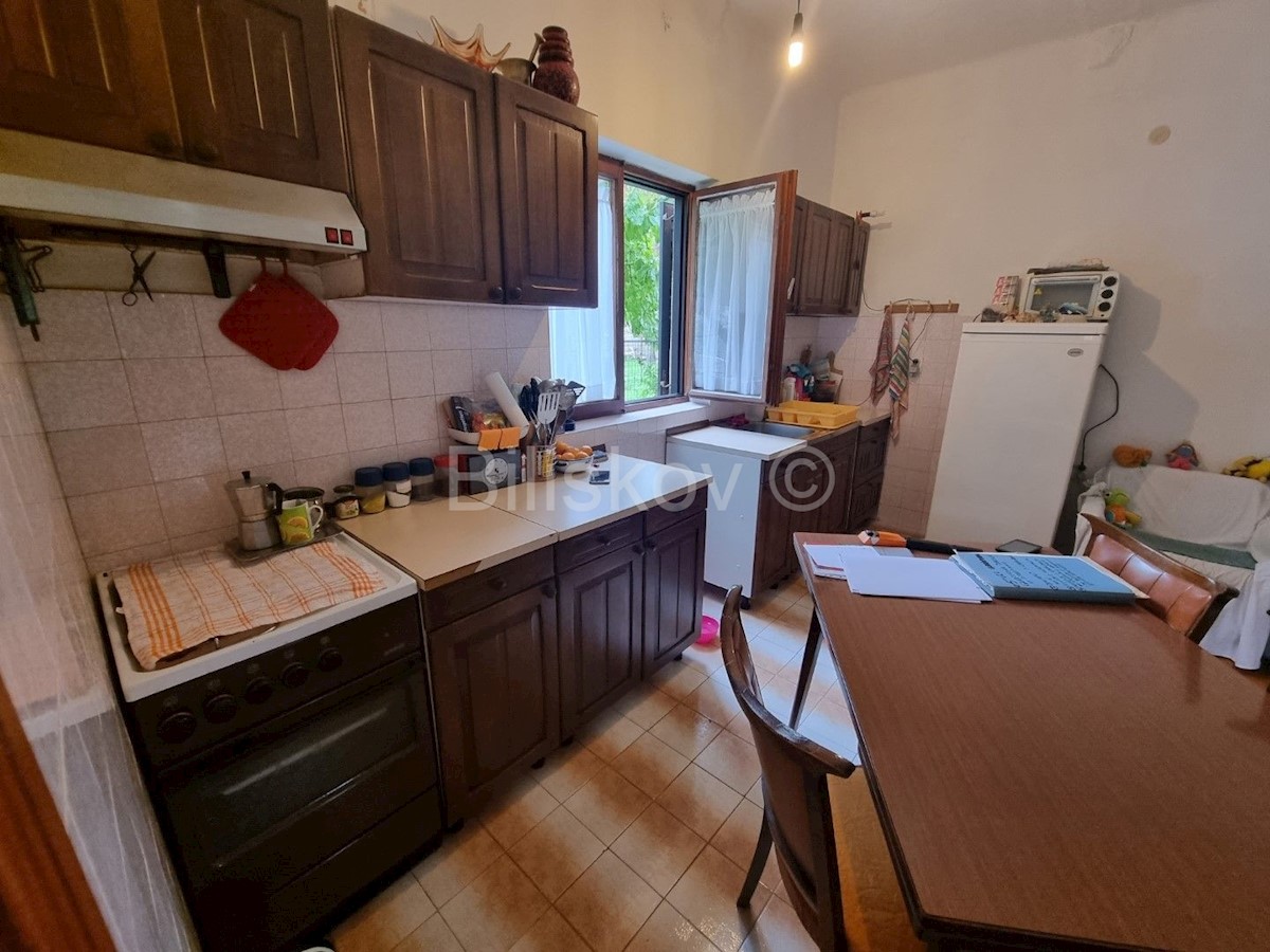 Apartment Zu verkaufen - SPLITSKO-DALMATINSKA KAŠTELA