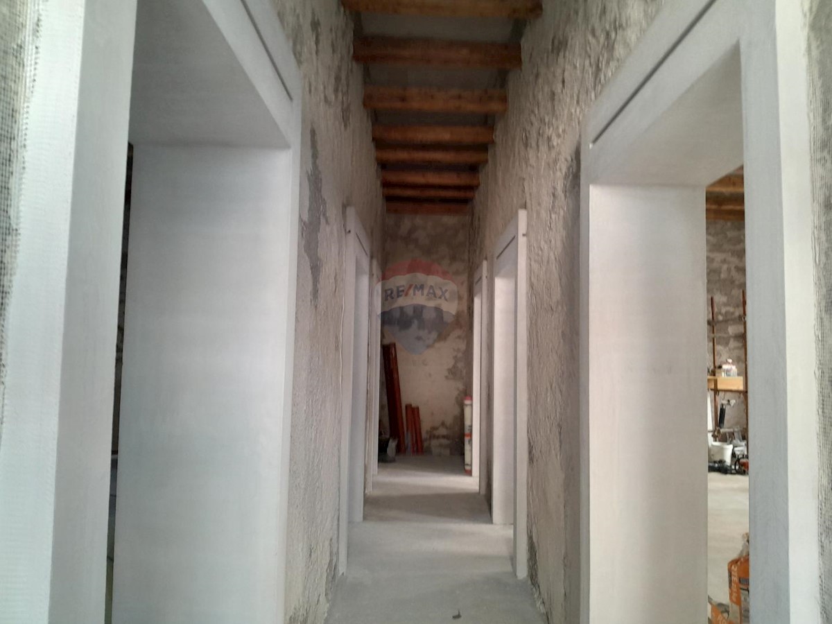 Business premises For rent - ISTARSKA PULA