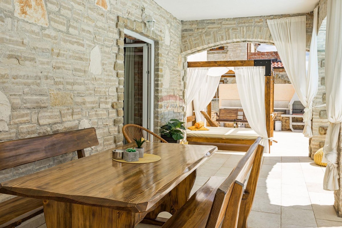 Haus Zu verkaufen - ISTARSKA SVETVINČENAT