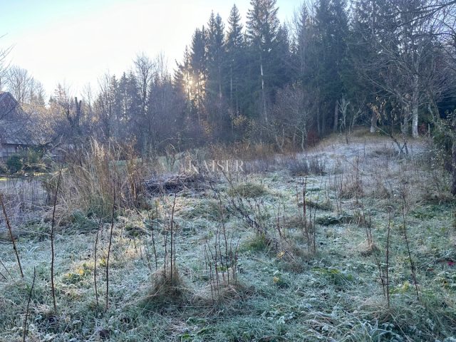 Pozemok na predaj 840 m² – Ravna Gora