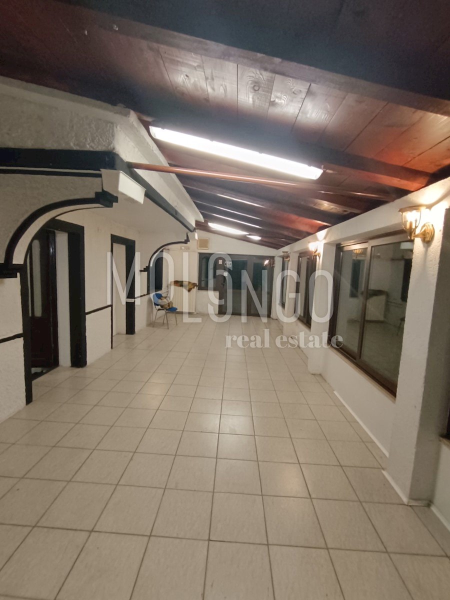 Business premises For rent - PRIMORSKO-GORANSKA VIŠKOVO