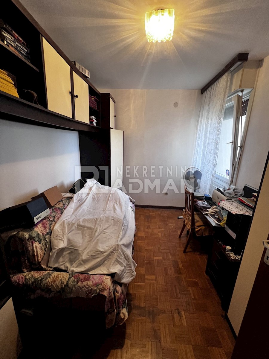 Apartment Zu verkaufen - SPLITSKO-DALMATINSKA SPLIT