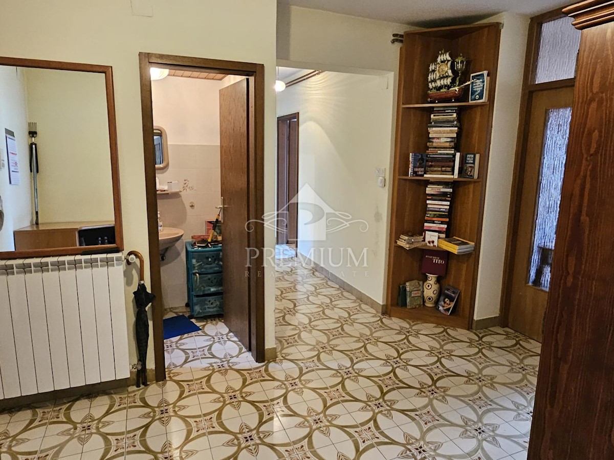 Flat For sale - PRIMORSKO-GORANSKA LOVRAN