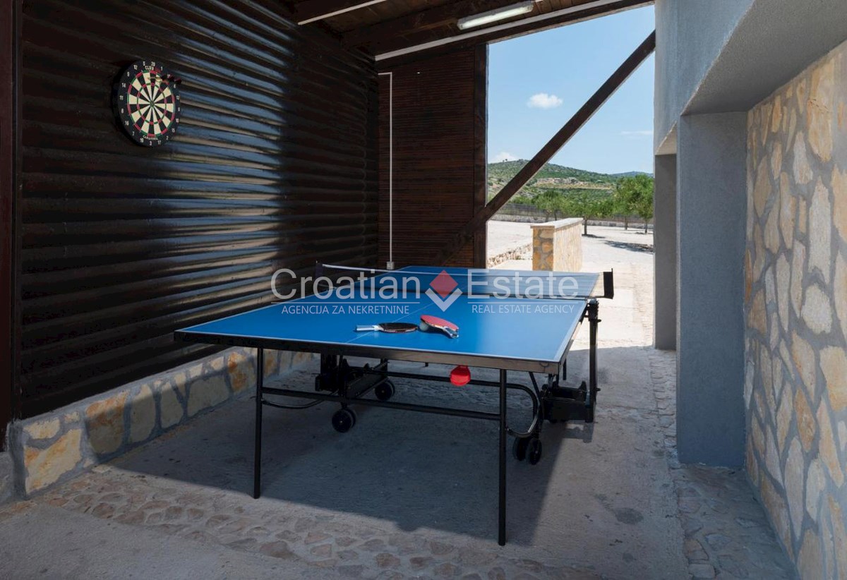 House For sale - SPLITSKO-DALMATINSKA BRAČ