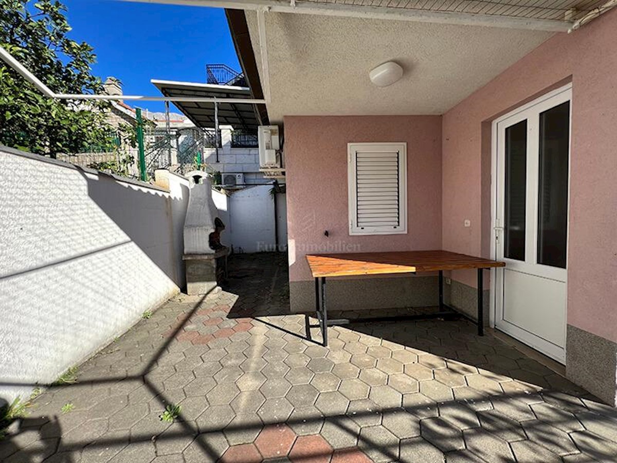 Apartment Zu verkaufen - SPLITSKO-DALMATINSKA BAŠKA VODA