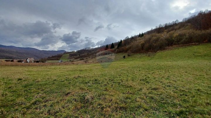 Land for sale 3078 m² – Mrkopalj