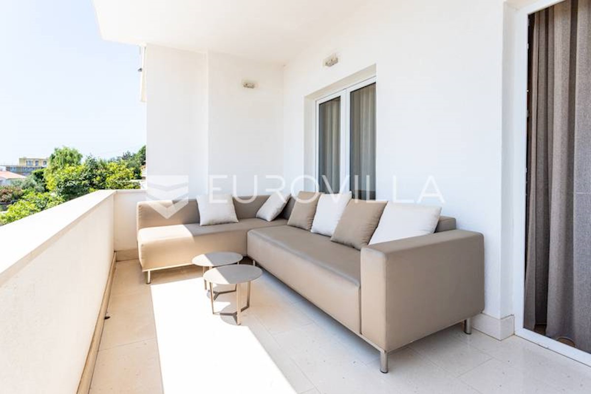 Flat For rent - SPLITSKO-DALMATINSKA SPLIT