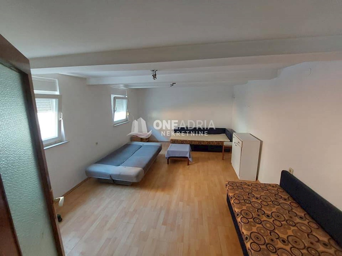 Apartmán Na predaj - KARLOVAČKA KARLOVAC