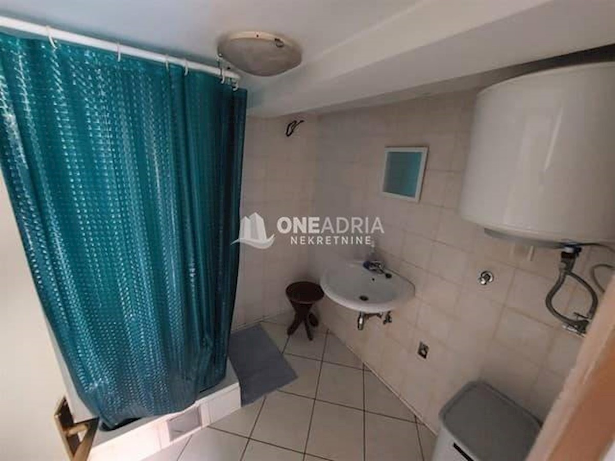 Flat For sale - KARLOVAČKA KARLOVAC