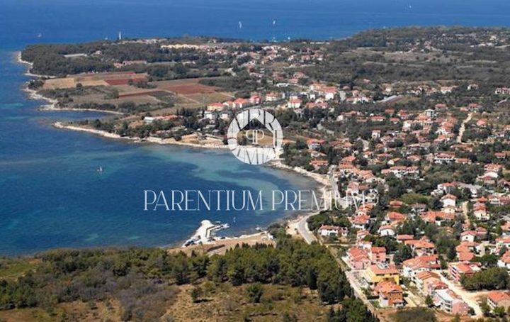 Land for sale 6183 m² – Umag