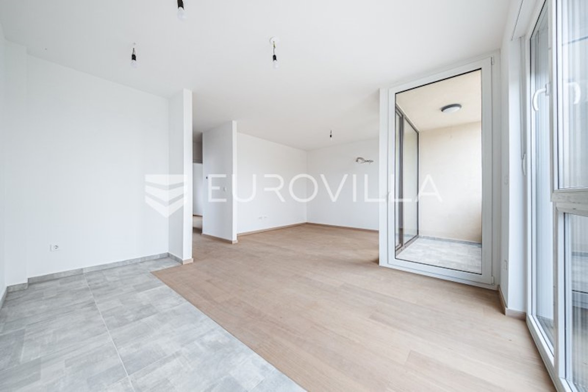 Appartement À vendre - ZAGREBAČKA VELIKA GORICA