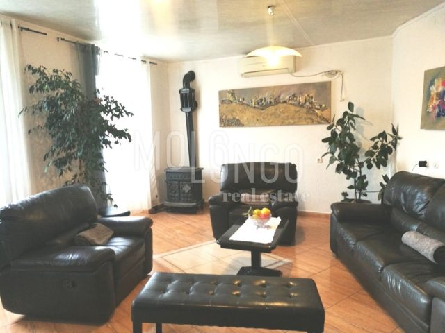 Haus zu verkaufen 380 m² – Kastav