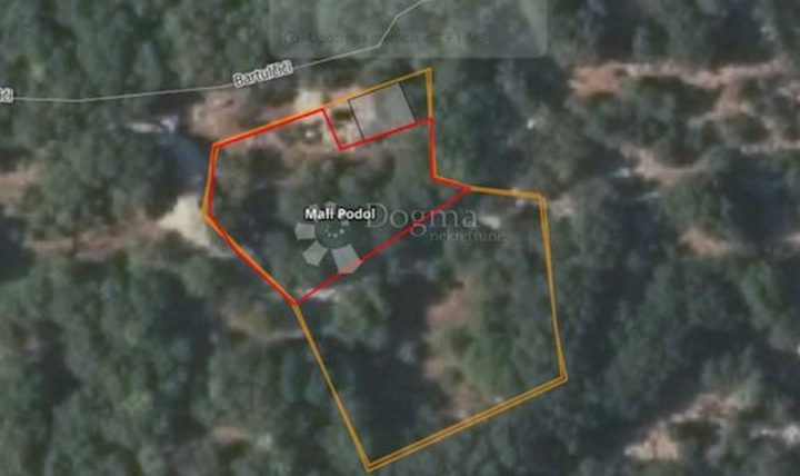 Terreno in vendita 1154 m² – Mali Podol