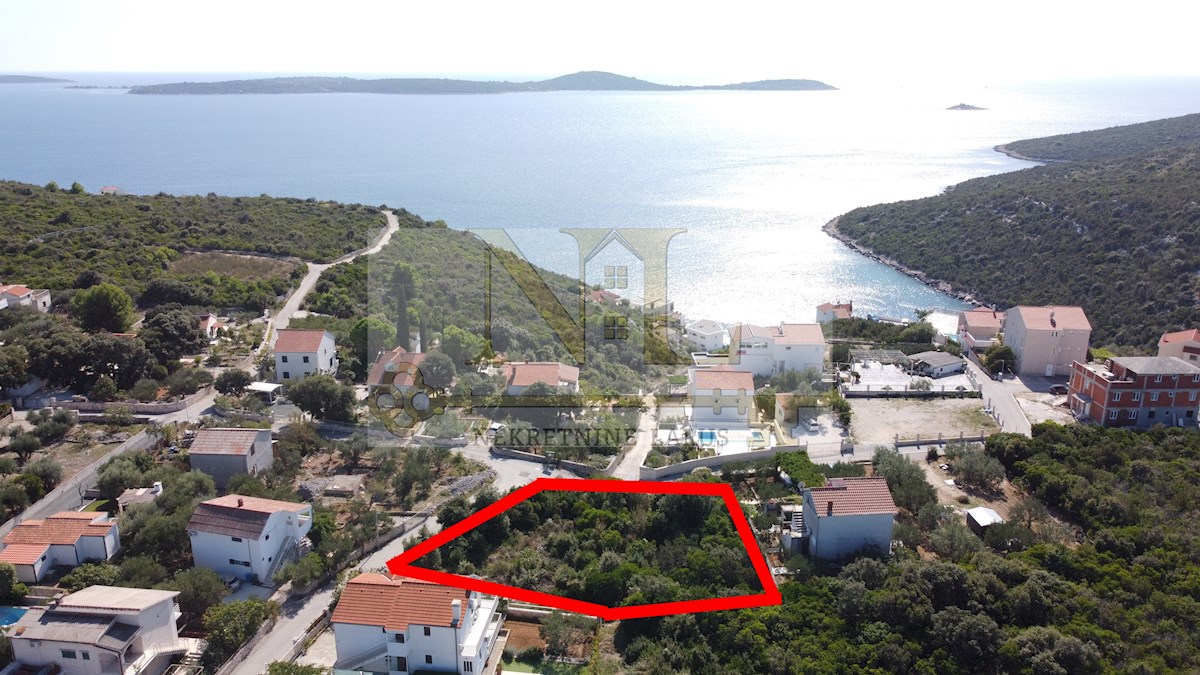 Land For sale - SPLITSKO-DALMATINSKA MARINA