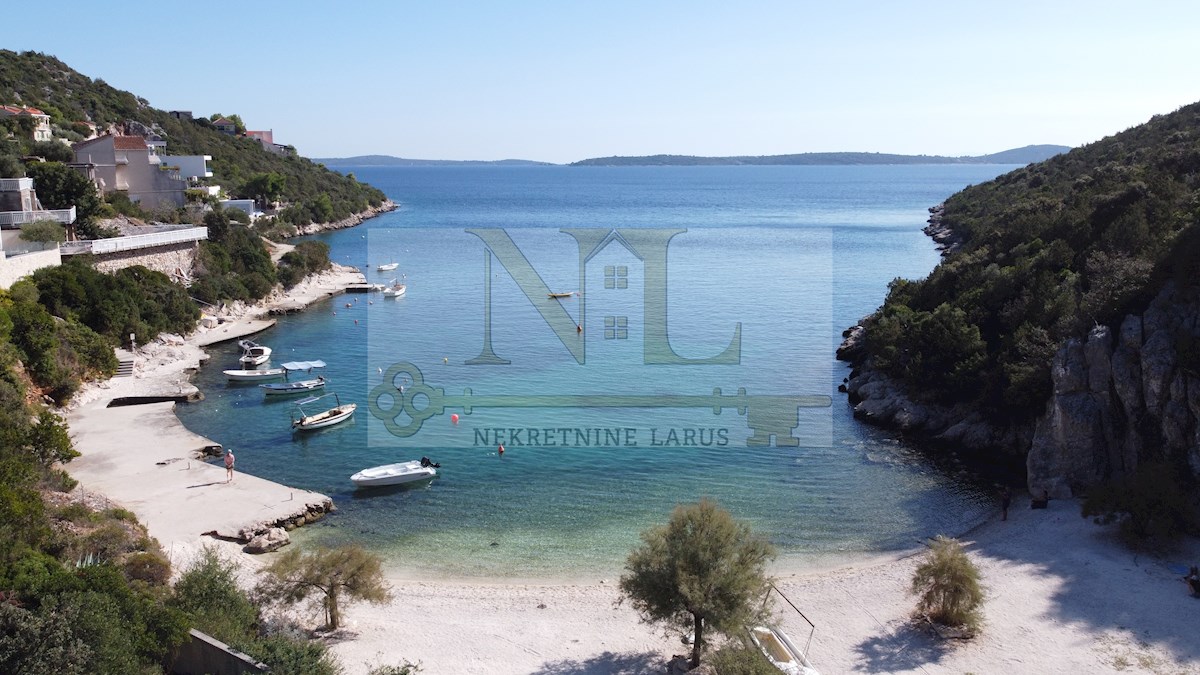 Land For sale - SPLITSKO-DALMATINSKA MARINA