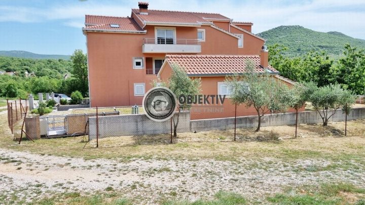 Maison à vendre 836 m² – Prugovo