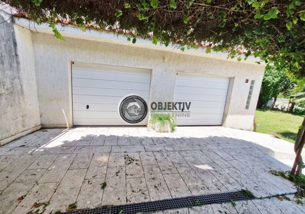 Casa In vendita - SPLITSKO-DALMATINSKA SPLIT