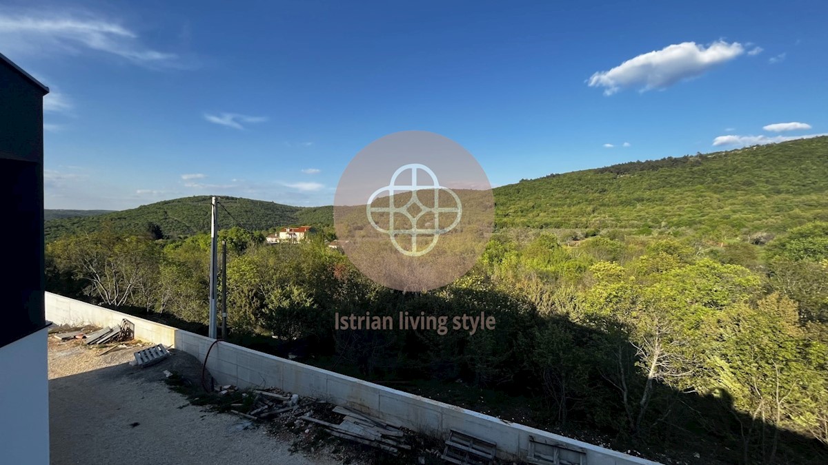 House For sale - ISTARSKA RAŠA