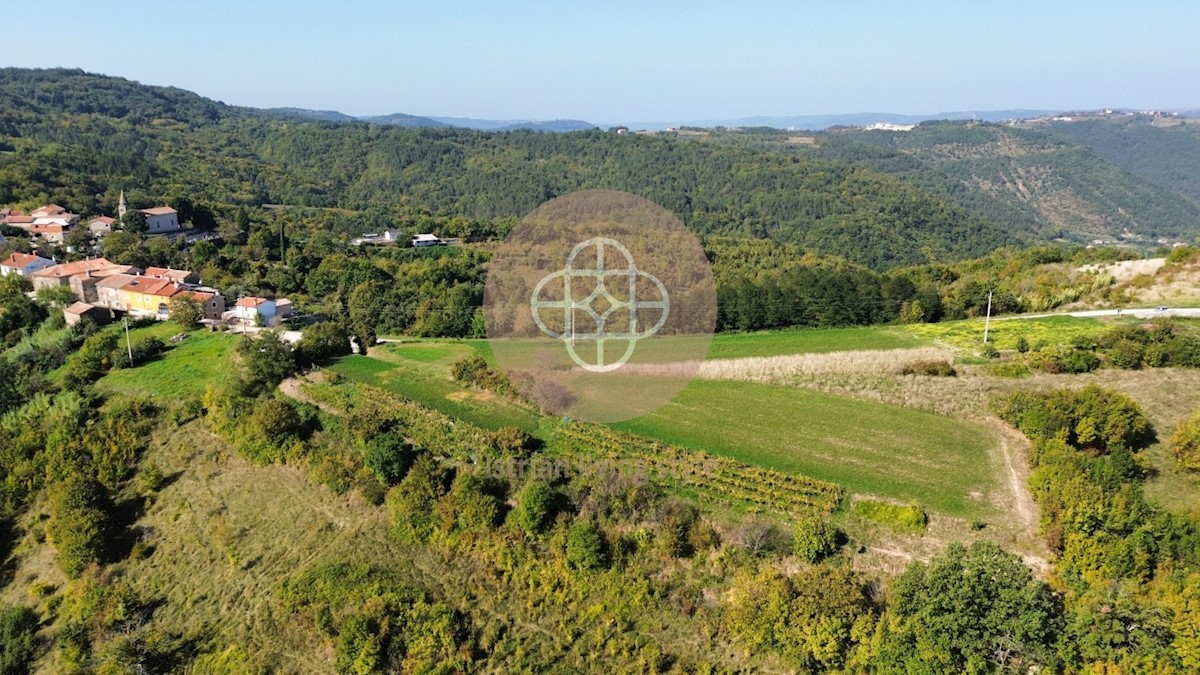 Pozemok Na predaj - ISTARSKA KAROJBA
