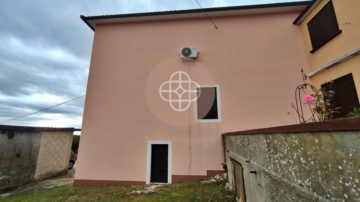 Kuća Na prodaju - ISTARSKA BARBAN
