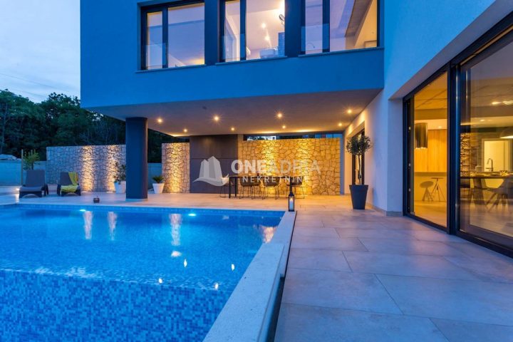 Dom na predaj 195 m² – Vrh