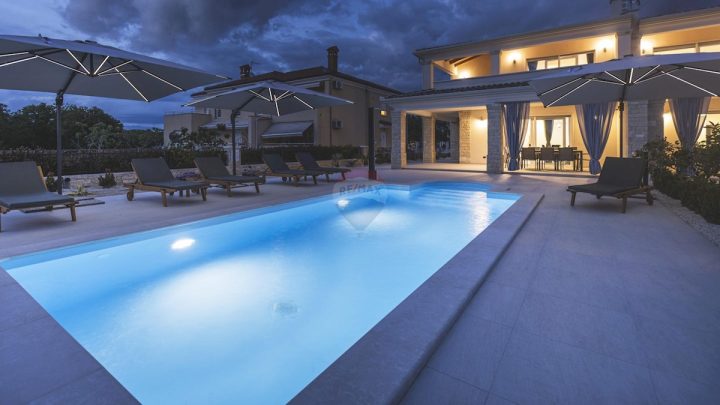 Casa in vendita 230 m² – Umag