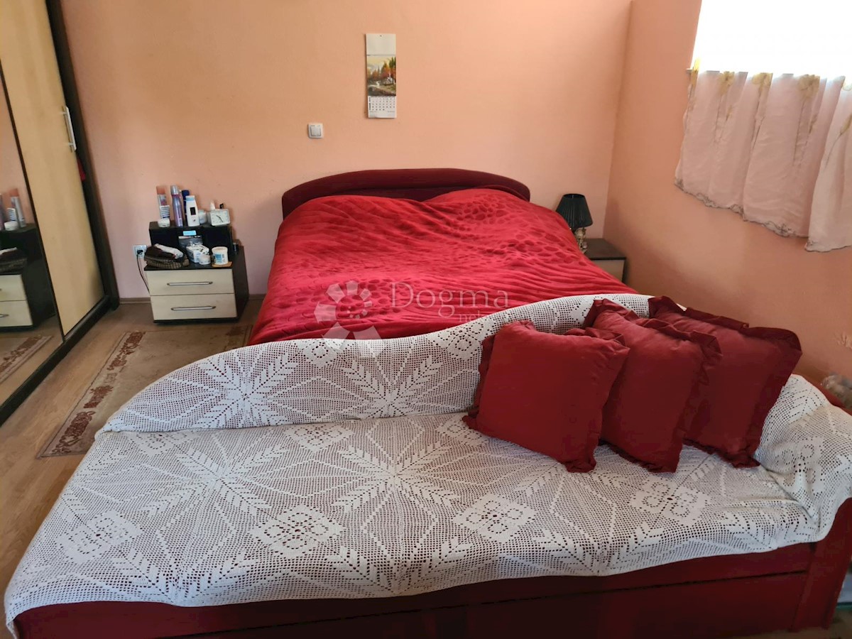 Appartement À vendre - ŠIBENSKO-KNINSKA ŠIBENIK