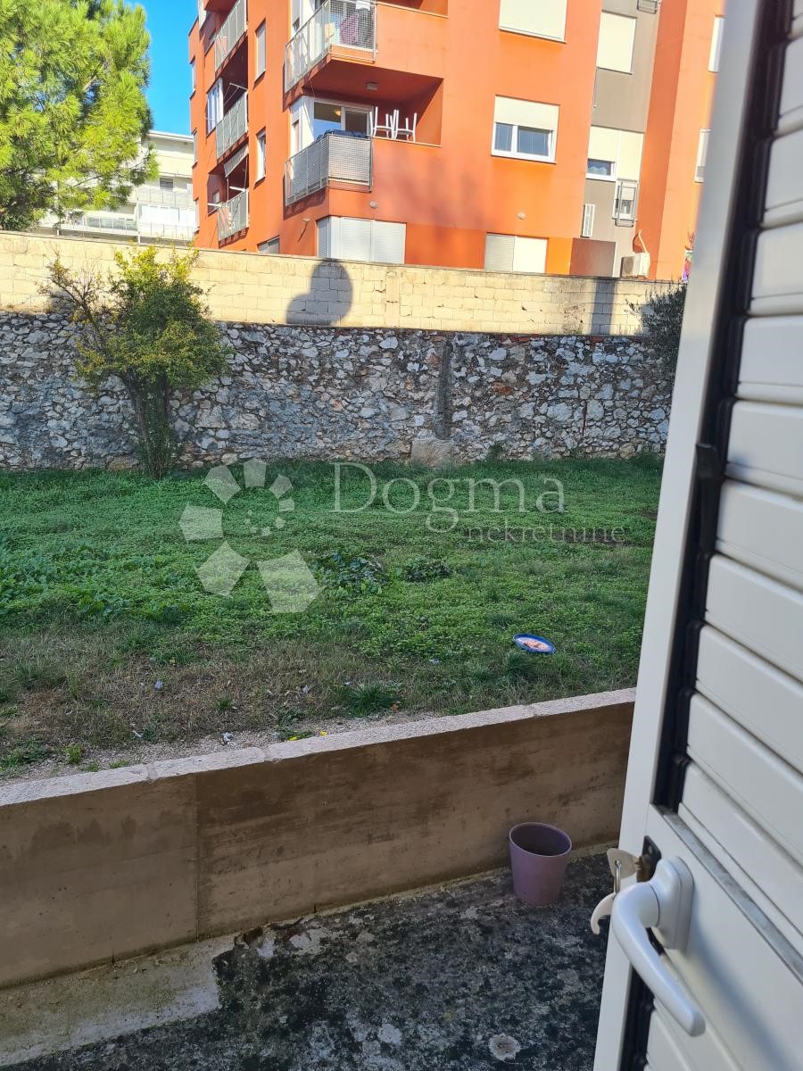 Appartement À vendre - ŠIBENSKO-KNINSKA ŠIBENIK