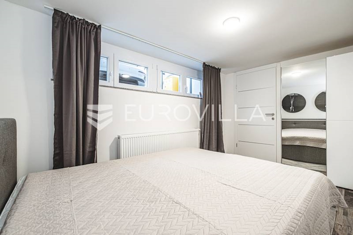 Appartement À louer - GRAD ZAGREB ZAGREB