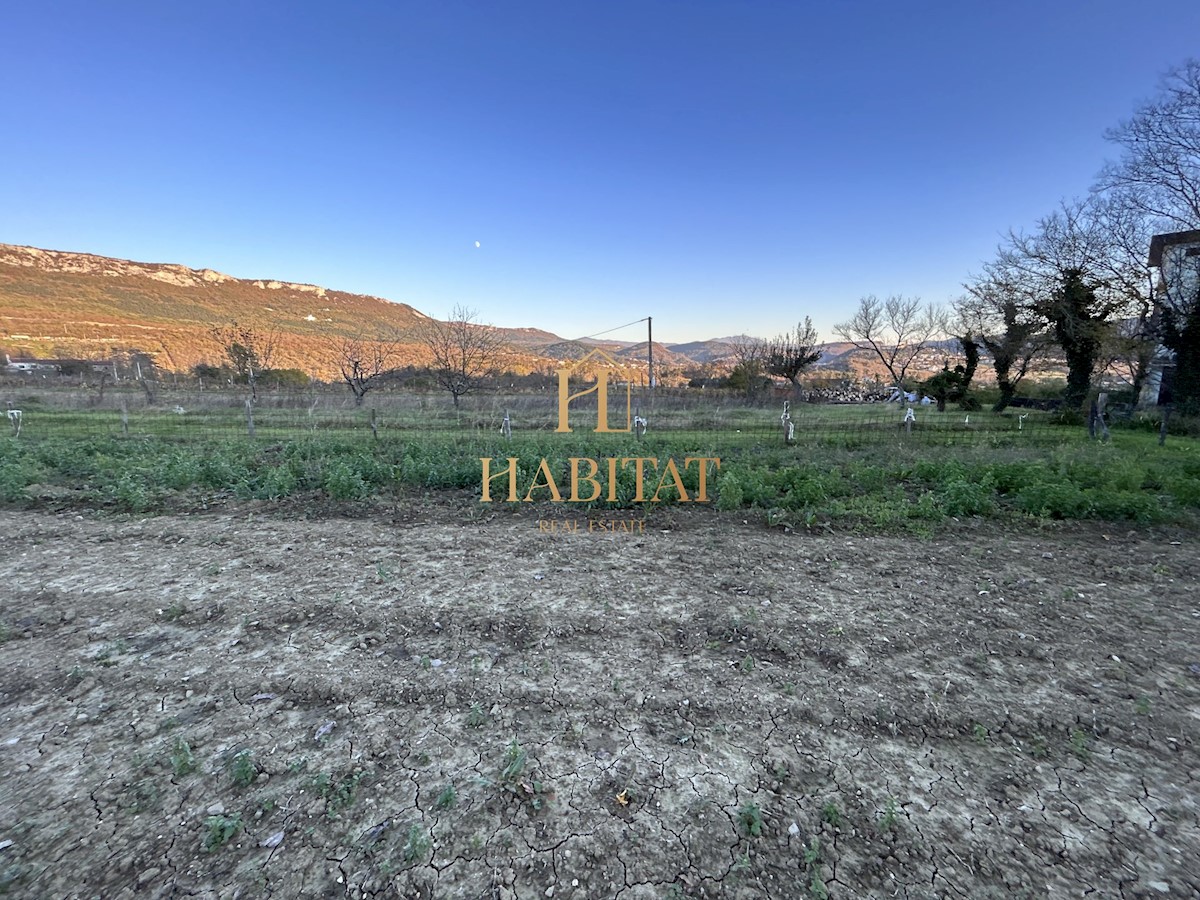 Land For sale - ISTARSKA BUZET