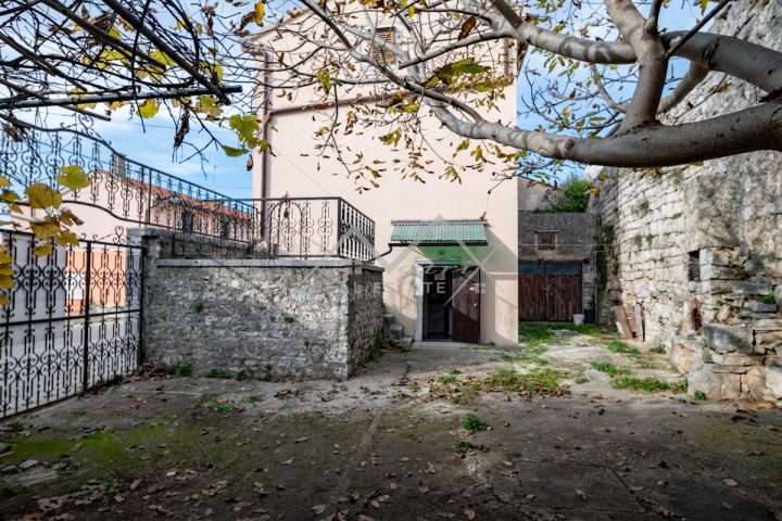 Kuća na prodaju 180 m² – Poreč
