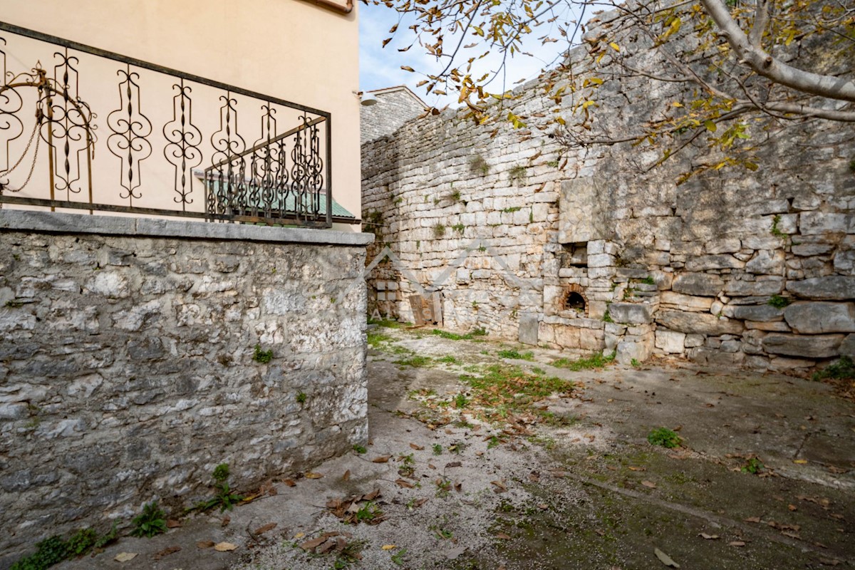 Hiša Naprodaj - ISTARSKA Poreč