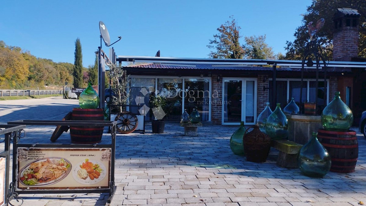 Komerčné Na predaj - ISTARSKA ROVINJ