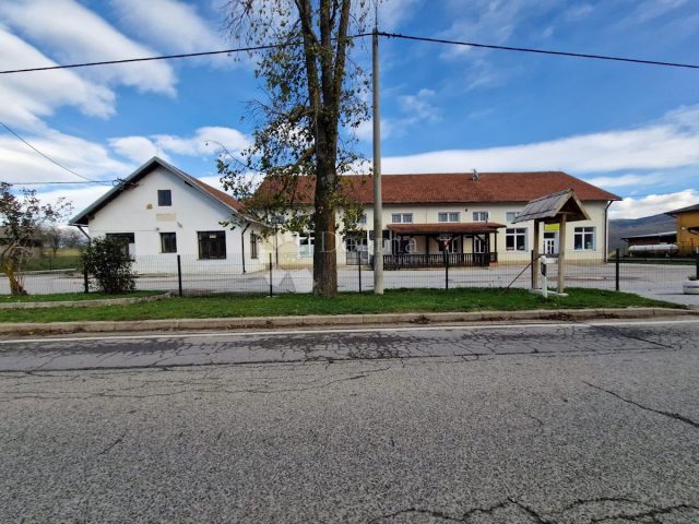 Hiša Naprodaj - Ličko-senjska Otočac - foto 5/5